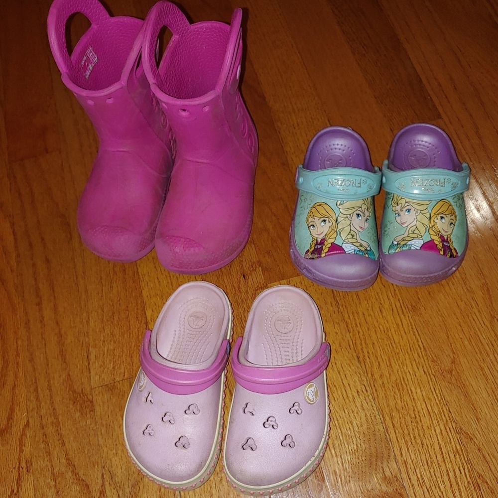 Little girl crocs size 8